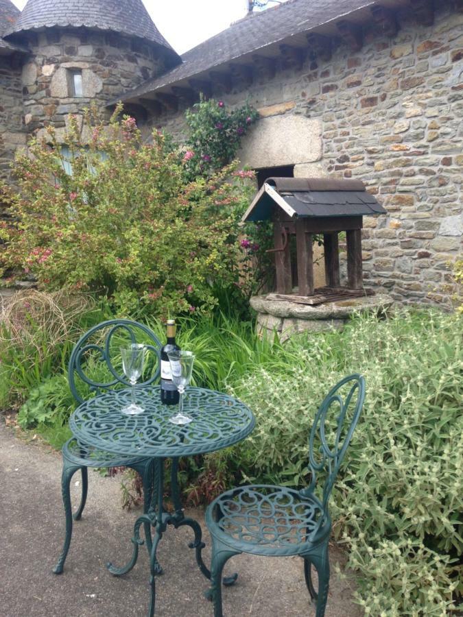 Le Petit Chateau Noyal-Pontivy 外观 照片