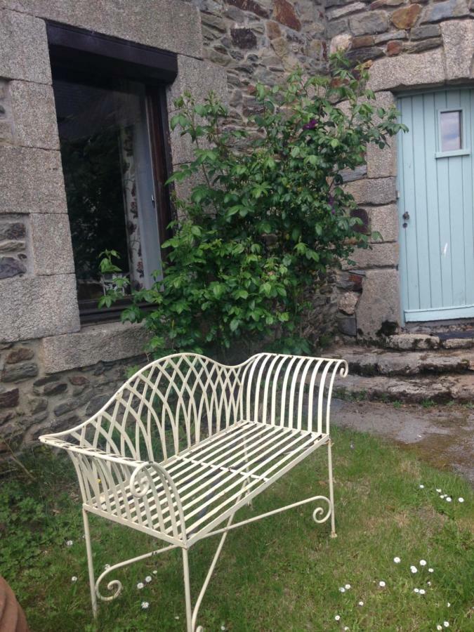 Le Petit Chateau Noyal-Pontivy 外观 照片