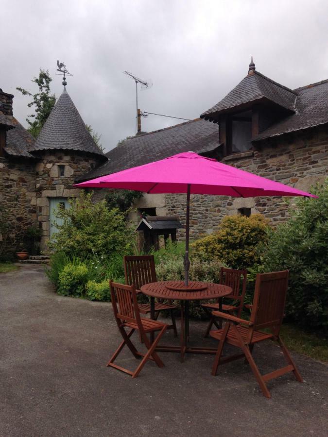 Le Petit Chateau Noyal-Pontivy 外观 照片