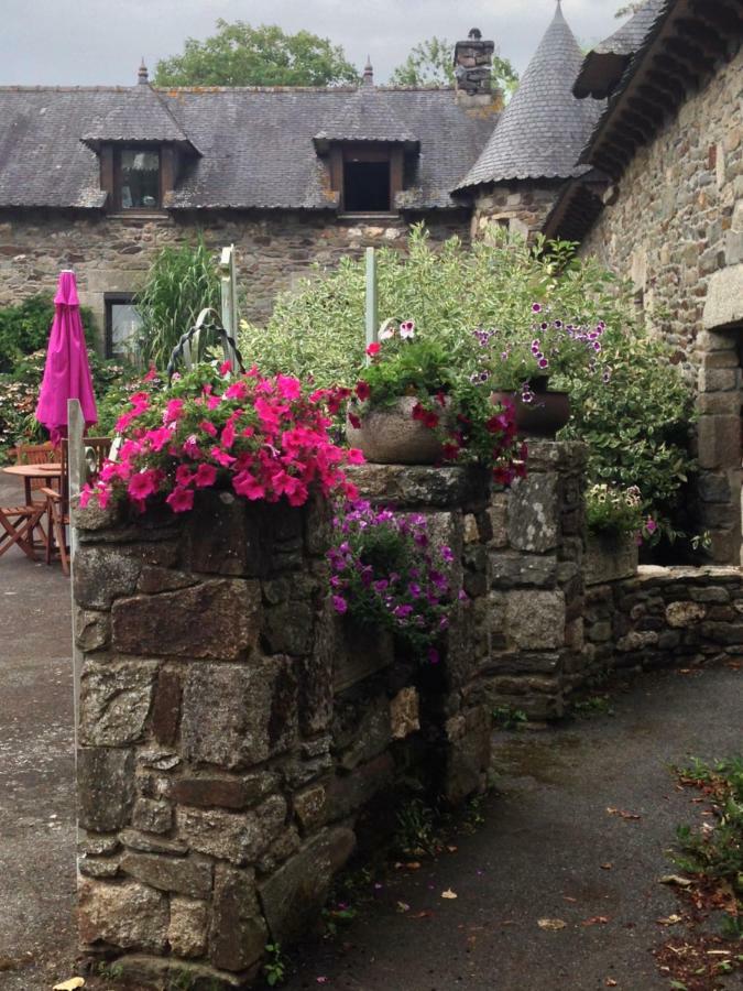 Le Petit Chateau Noyal-Pontivy 外观 照片