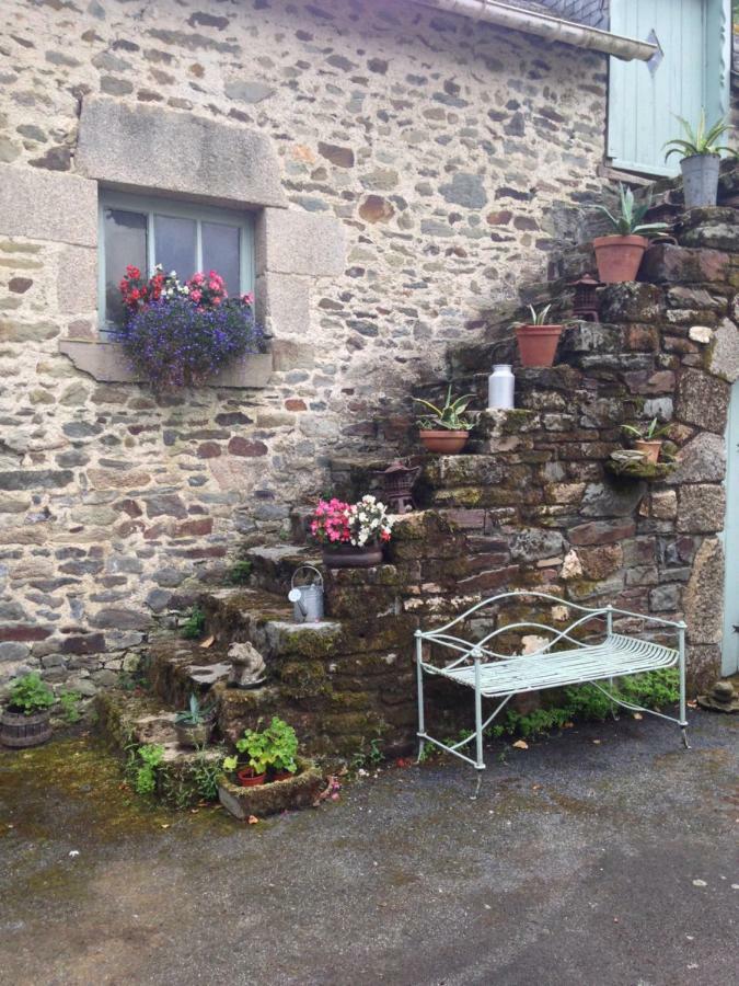 Le Petit Chateau Noyal-Pontivy 外观 照片